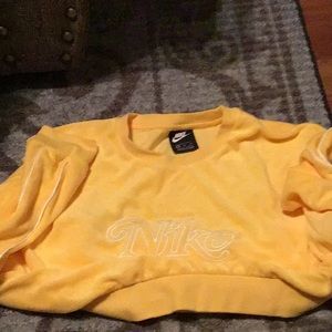 Nike yellow crop sweat shirt 2xl worn once